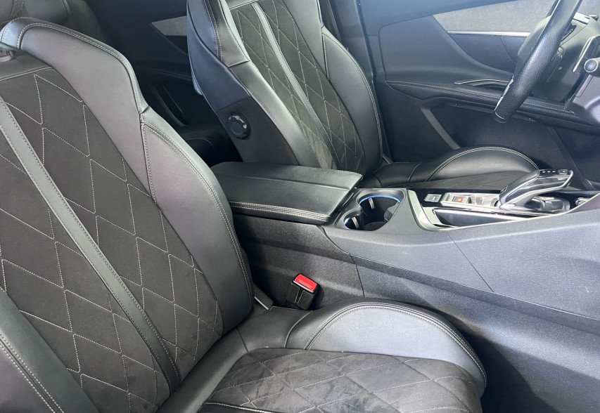 Peugeot 5008  2019 Зелений