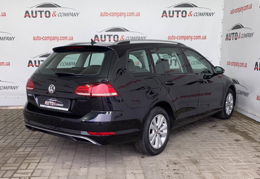 Volkswagen Golf VII 2018 Чорний