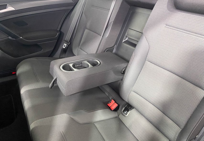 Volkswagen Golf VII 2018 Чорний