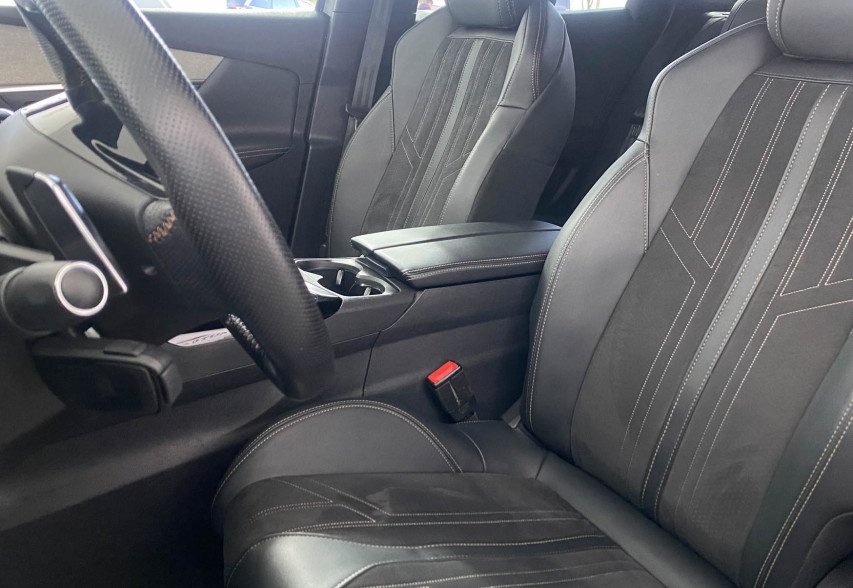 Peugeot 3008 2021 чорний