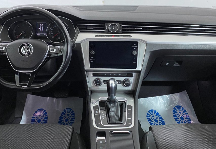 Volkswagen Passat B8 2018 Сірий