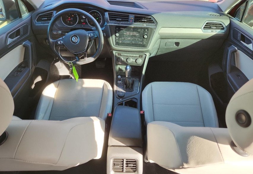 Volkswagen Tiguan  2019 Червоний