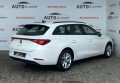 SEAT LEON 2022 білий