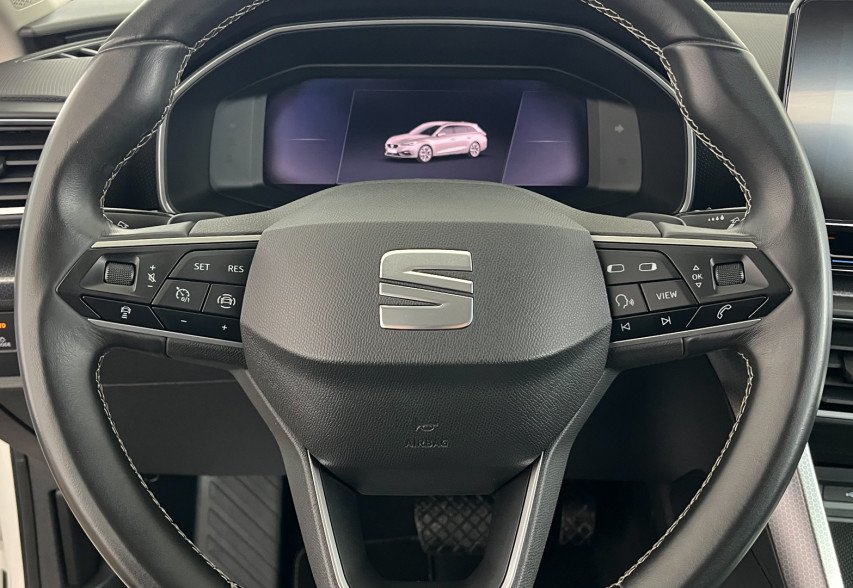 SEAT LEON 2020 білий