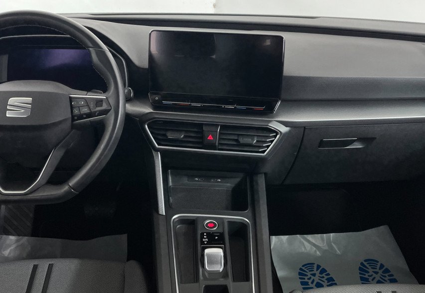 SEAT LEON 2020 білий
