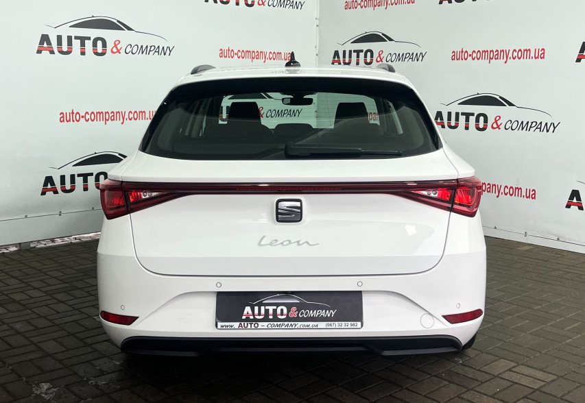 SEAT LEON 2020 білий