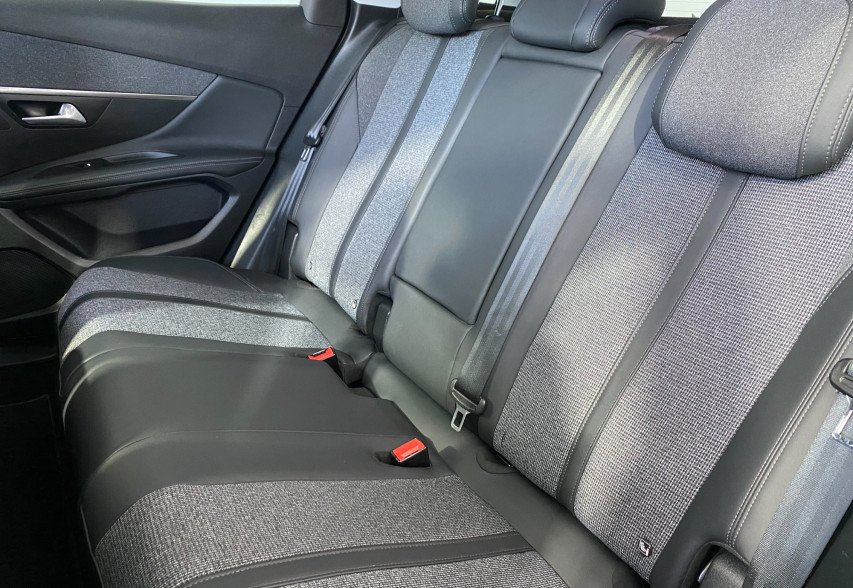 Peugeot 3008 2018 чорний