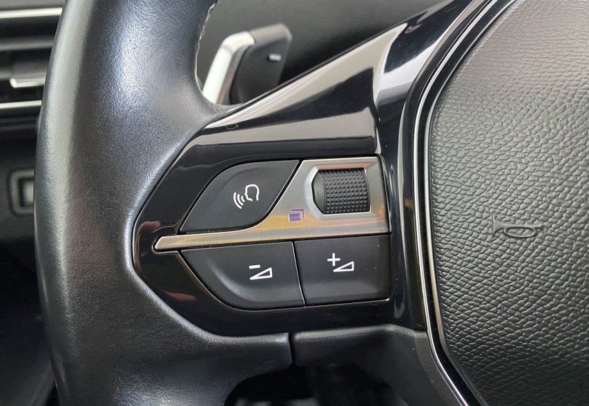 Peugeot 3008 2018 чорний
