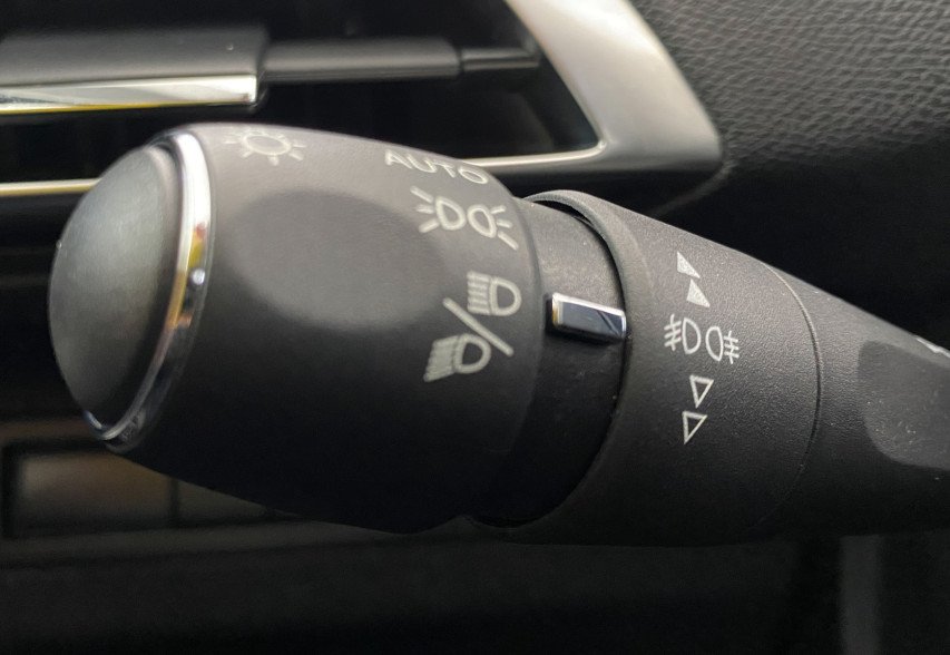 Peugeot 3008 2018 чорний