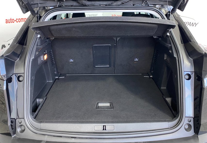 Peugeot 3008 2018 чорний