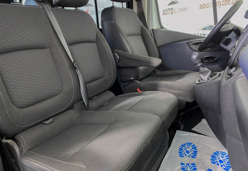 Opel Vivaro 2014 білий