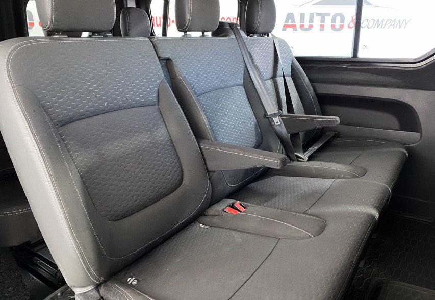 Opel Vivaro 2014 білий