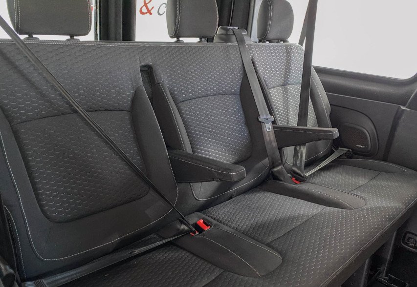 Opel Vivaro 2014 білий