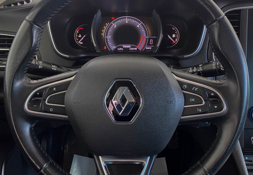Renault Megane  2017 білий