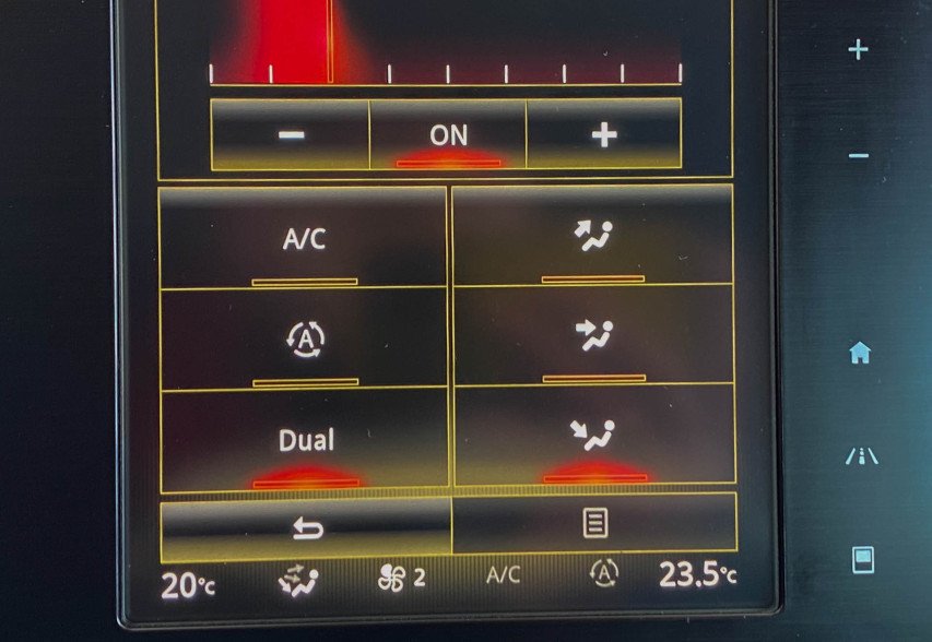 Renault Megane  2017 білий