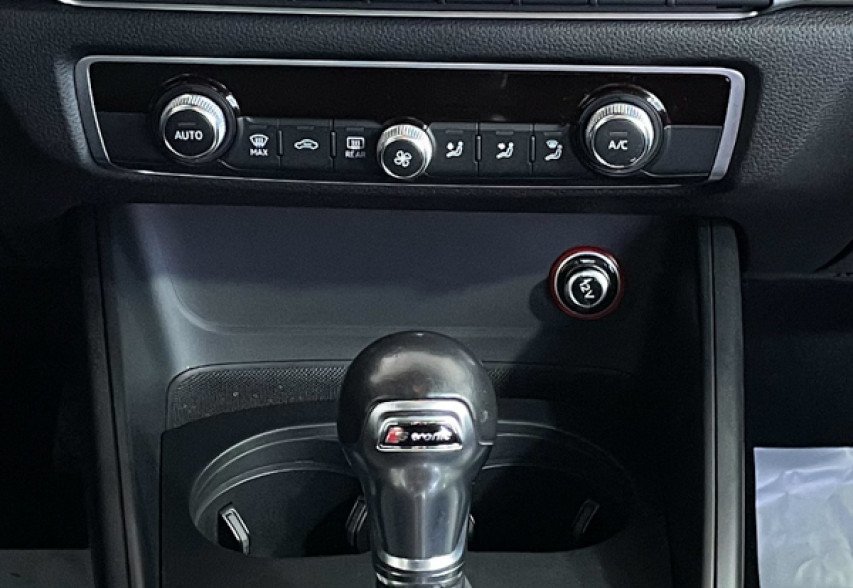 Audi A3 2016 чорний