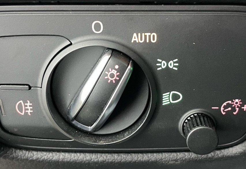 Audi A3 2016 чорний