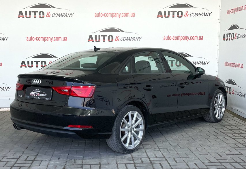 Audi A3 2016 чорний