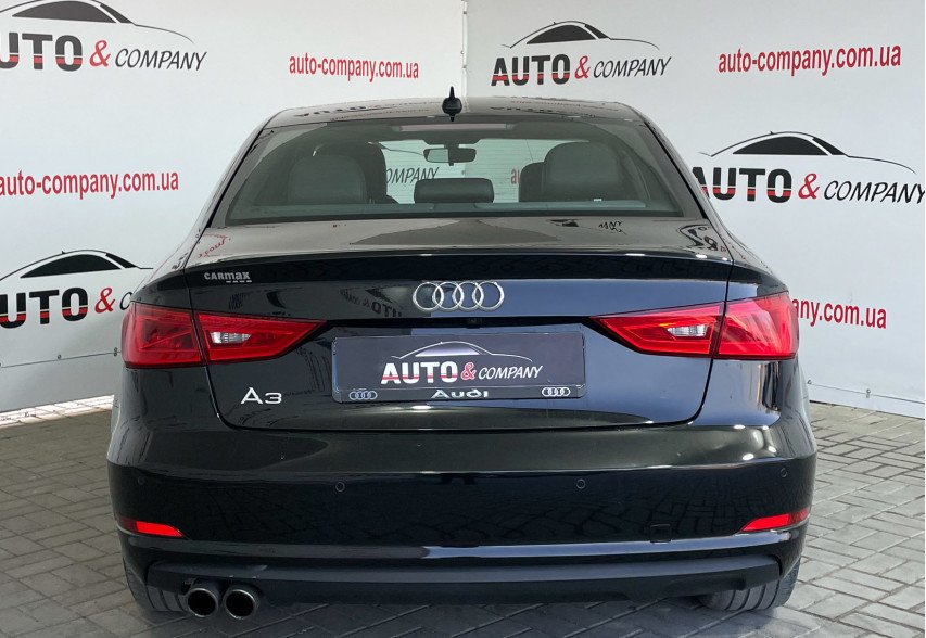 Audi A3 2016 чорний