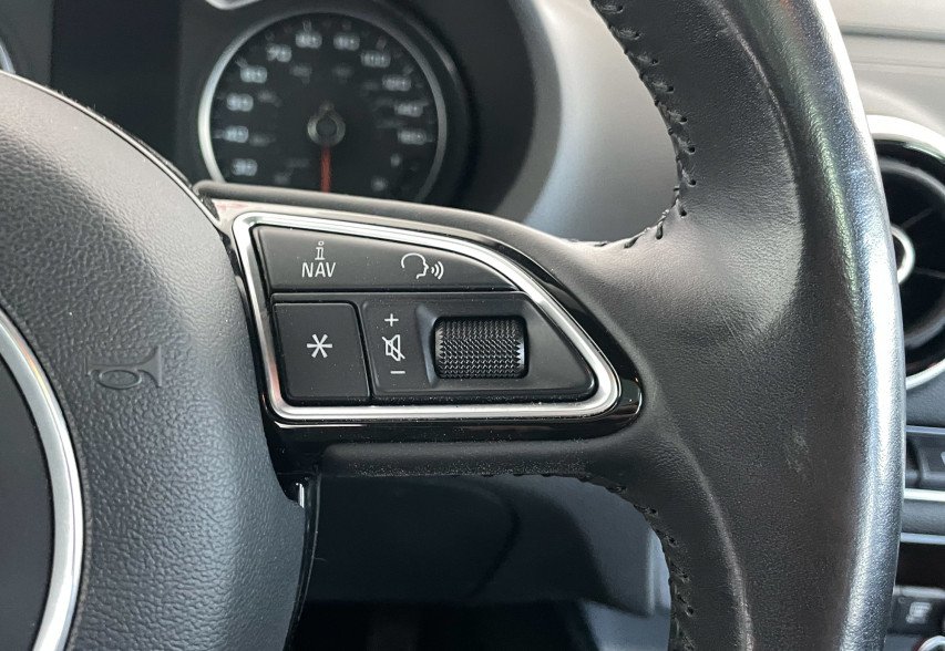 Audi A3 2016 чорний