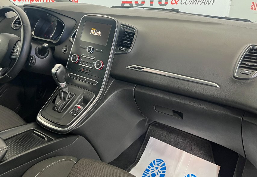 Renault Scenic 2020 чорний