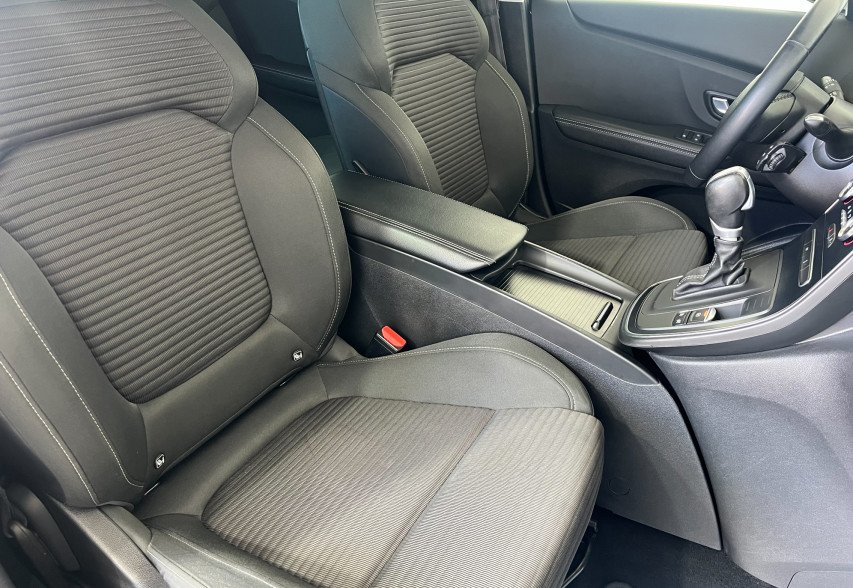 Renault Scenic 2020 чорний
