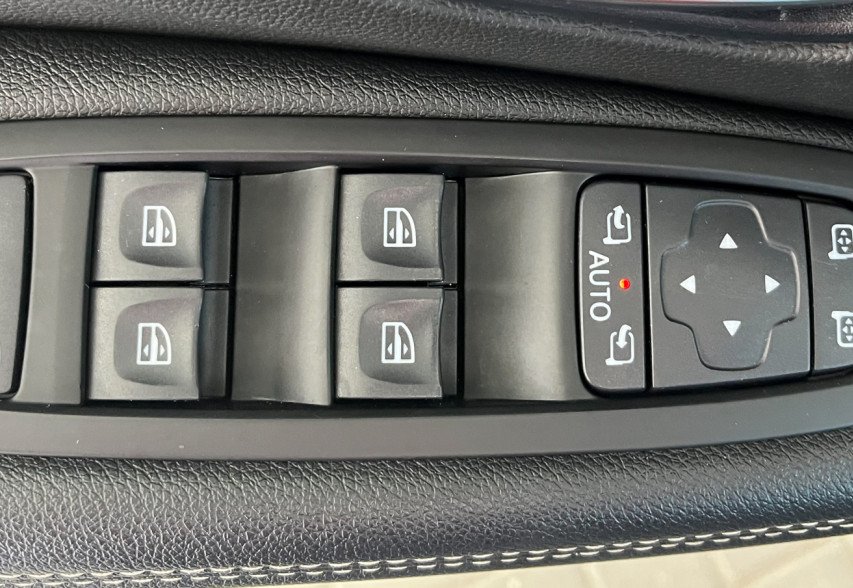 Renault Scenic 2020 чорний