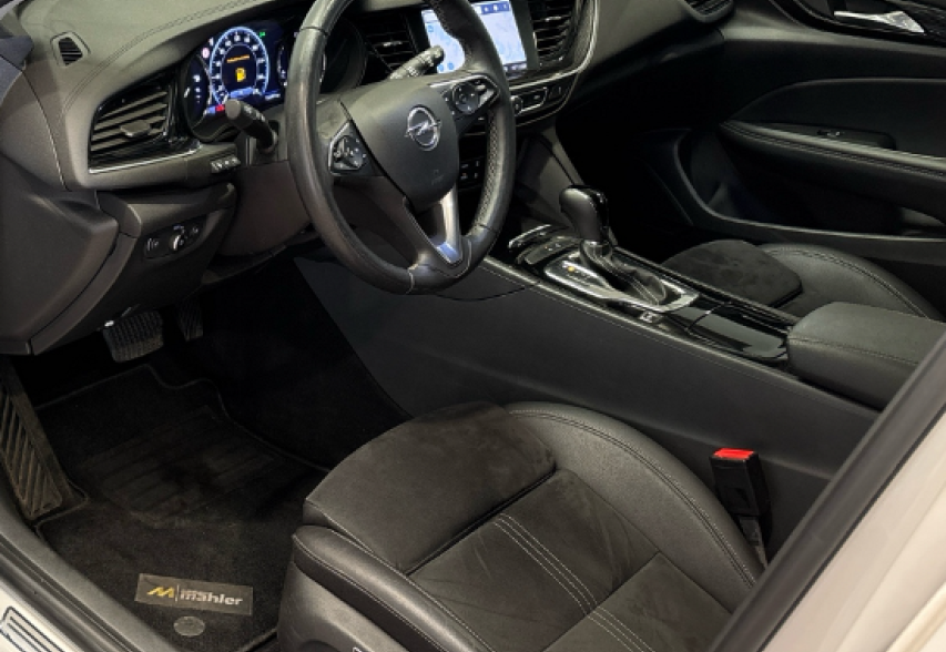 Opel Insignia 2019 Білий