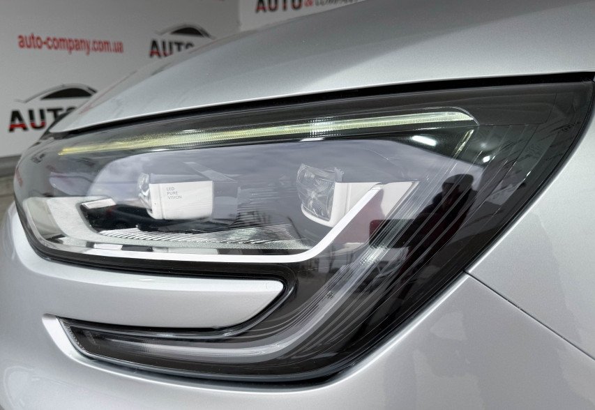 Renault Megane  2019 сірий