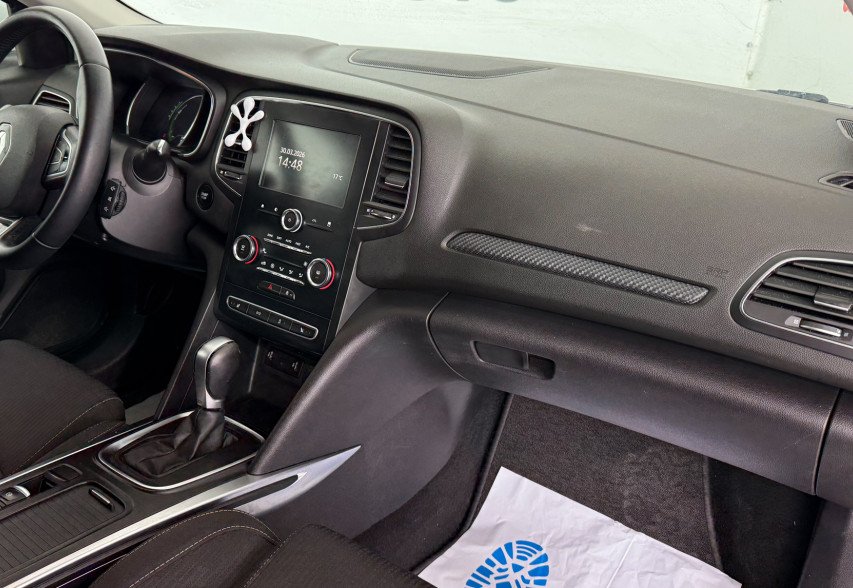 Renault Megane  2019 білий