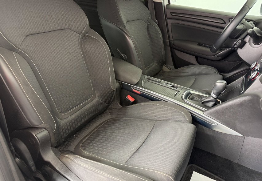 Renault Megane  2019 білий