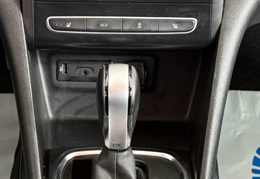 Renault Megane  2019 білий