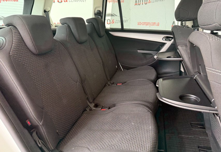 Citroen Grand C4 Picasso 2011 Білий 