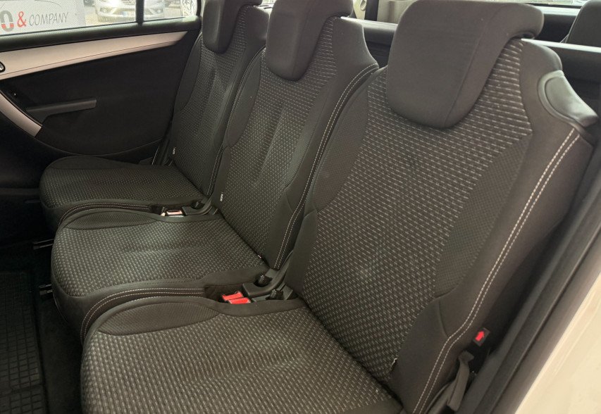 Citroen Grand C4 Picasso 2011 Білий 