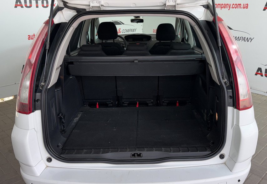 Citroen Grand C4 Picasso 2011 Білий 