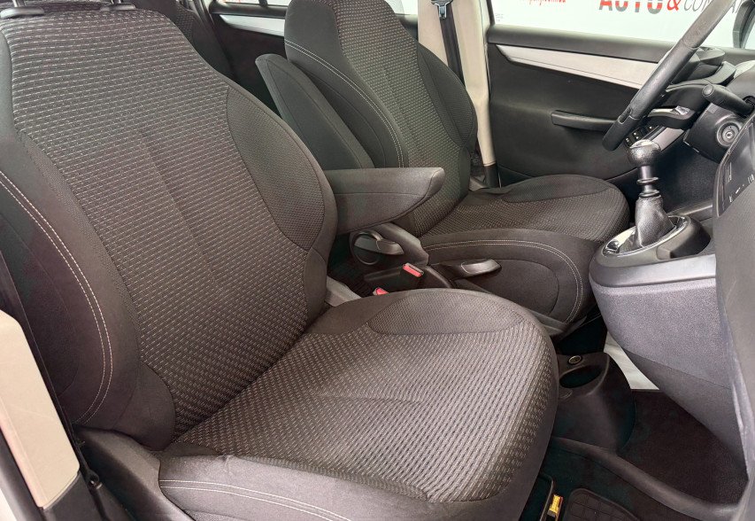 Citroen Grand C4 Picasso 2011 Білий 