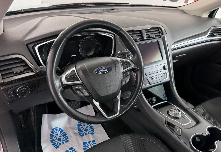 Ford Mondeo 2020 Сірий 