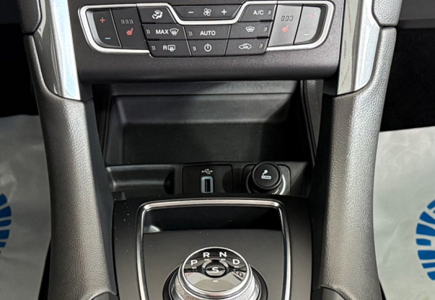 Ford Mondeo 2020 Сірий 