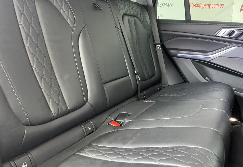 BMW X5 M50D 2020 сірий