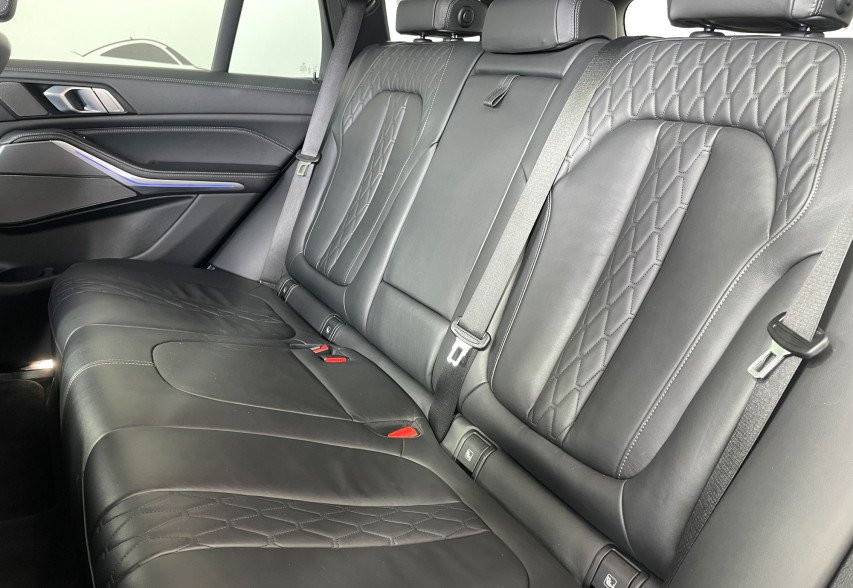 BMW X5 M50D 2020 сірий