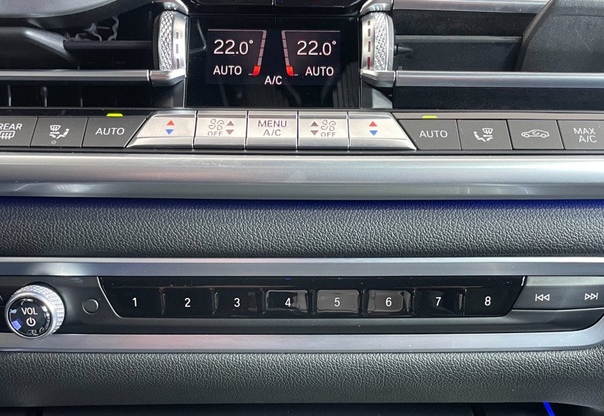 BMW X5 M50D 2020 сірий