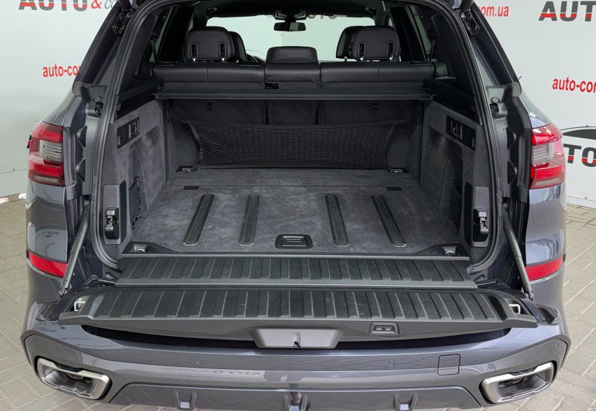 BMW X5 M50D 2020 сірий