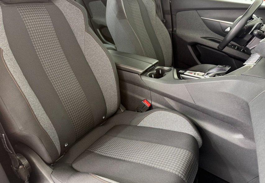 Peugeot 3008 2020 сірий