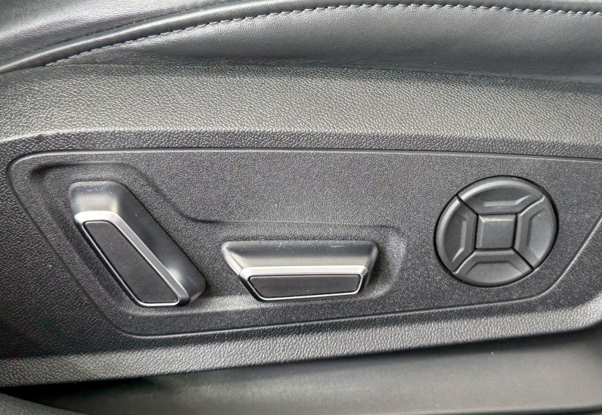 Audi A6  2018 сірий