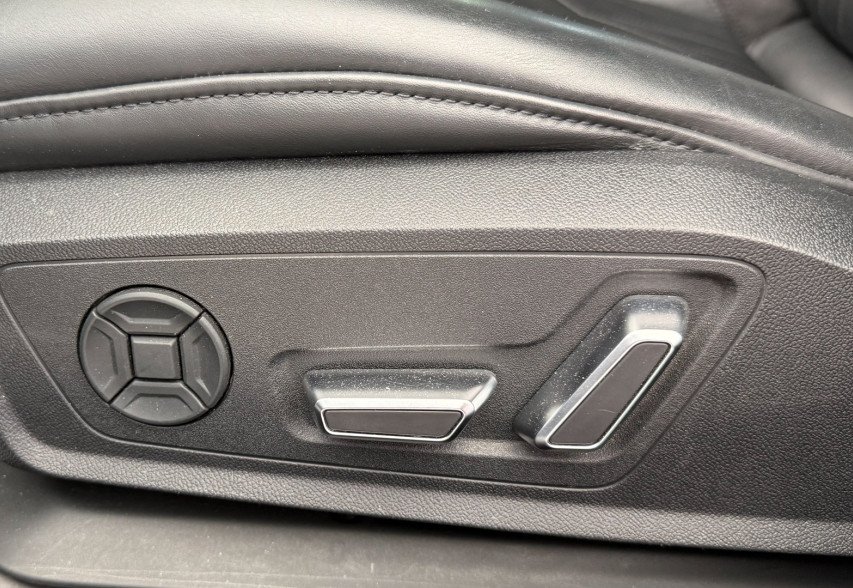 Audi A6  2018 сірий