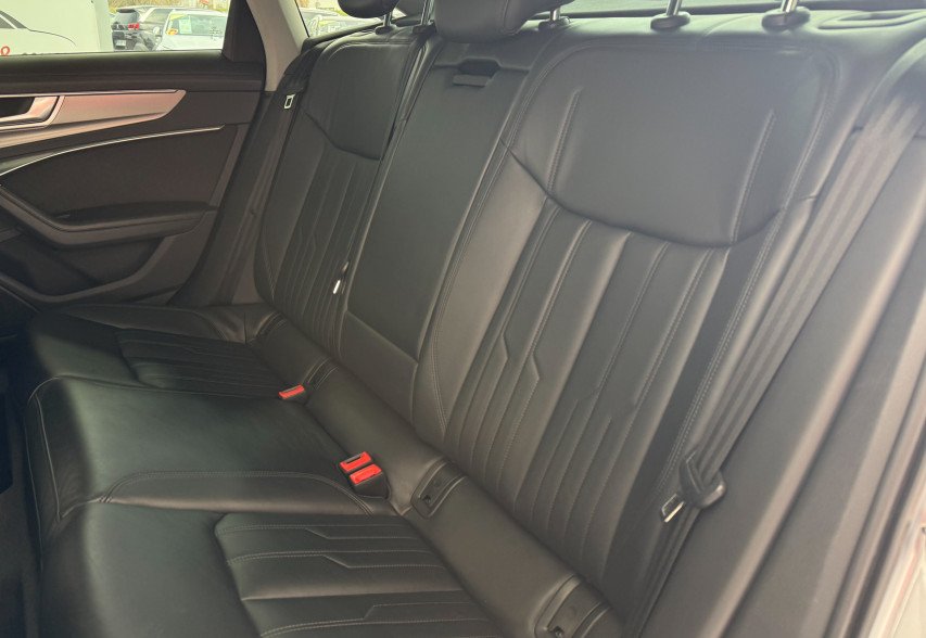 Audi A6  2018 сірий