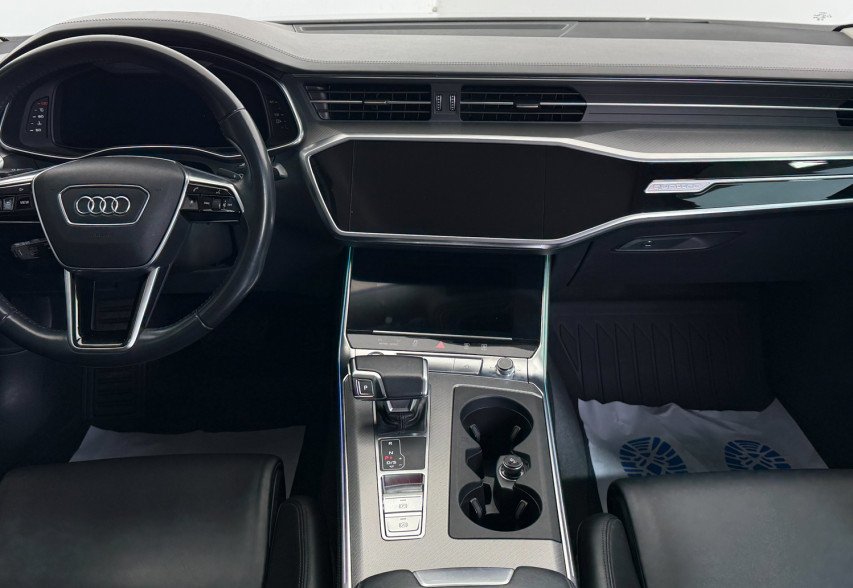 Audi A6  2018 сірий