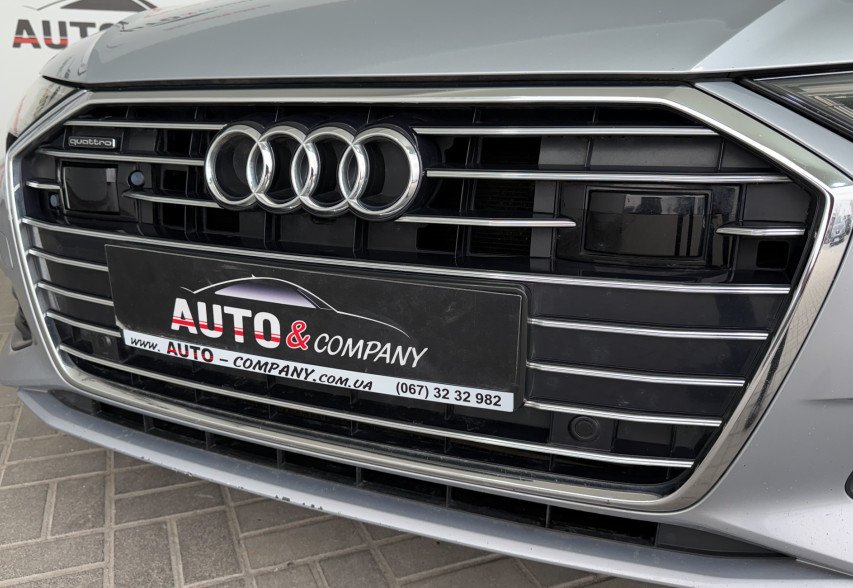 Audi A6  2018 сірий