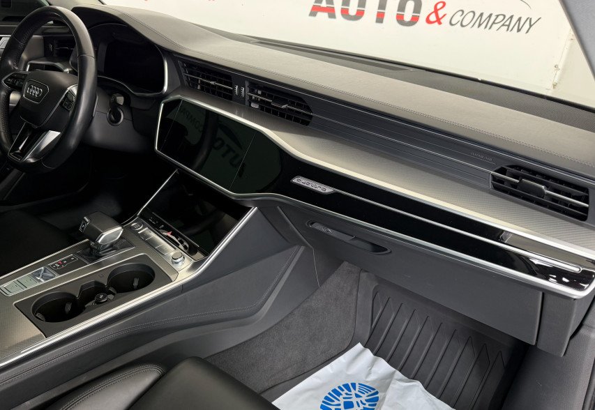 Audi A6  2018 сірий