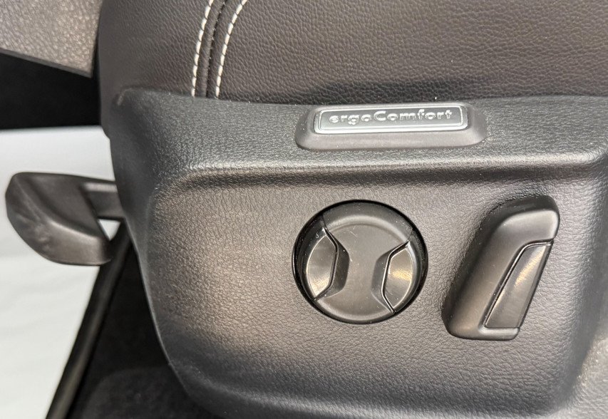 Volkswagen Passat B8 2020 синій